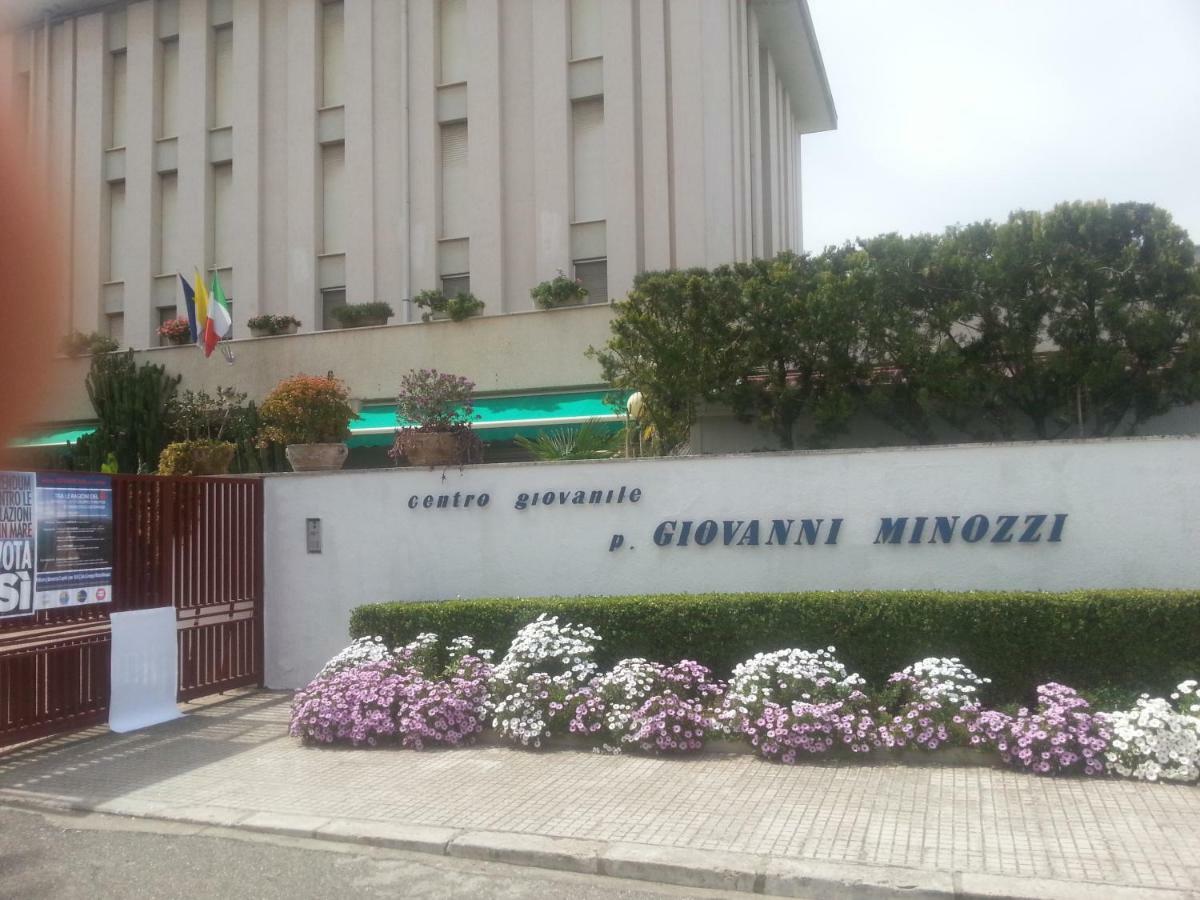 Centro Giovanile Padre Minozzi Hotel Policoro Eksteriør billede