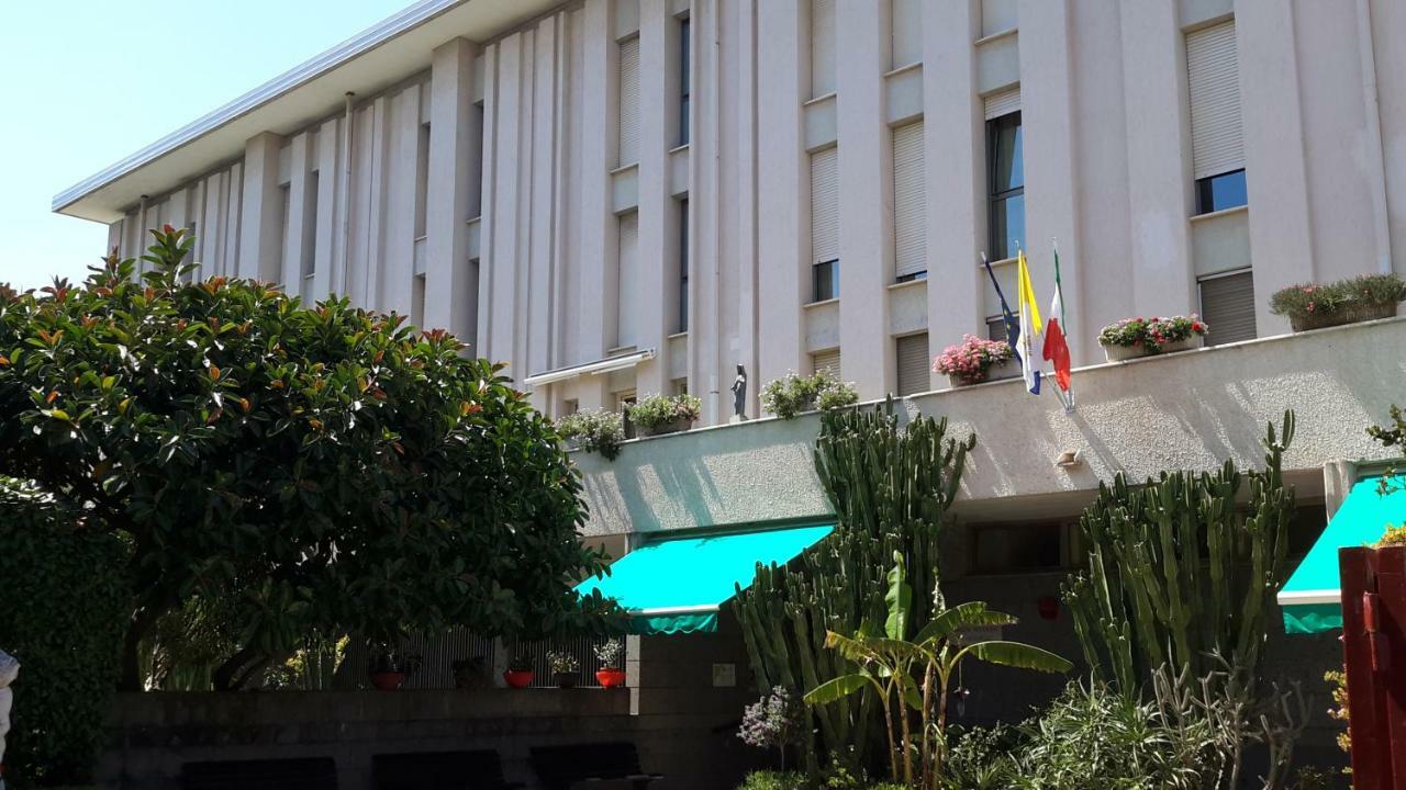 Centro Giovanile Padre Minozzi Hotel Policoro Eksteriør billede
